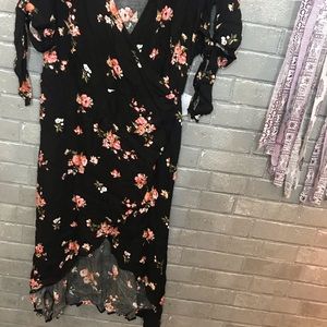 Charlotte Russe Dresses - charlotte russe // black pink floral wrap dress 2x Charlotte Russe Dresses - charlotte russe // black pink floral wrap dress 2x